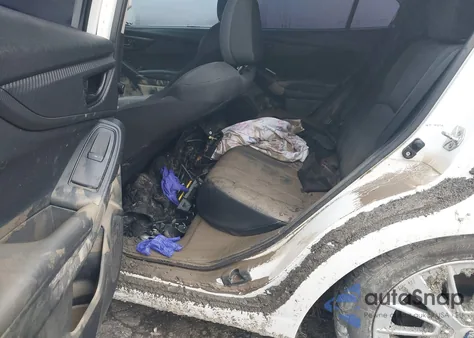 2018 Subaru Impreza 2.0I Premium z USA, uszkodzony, nr VIN 4S3GKAD66J3615438